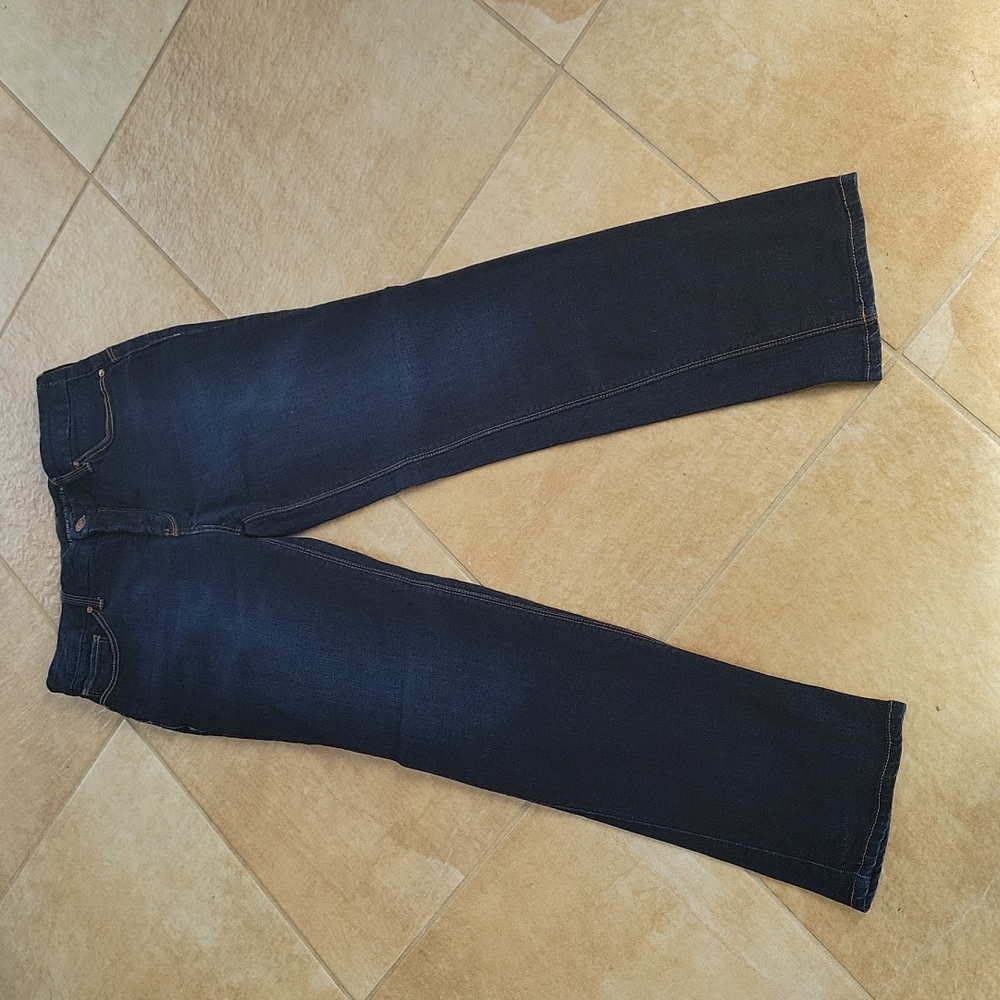 Chicos blue so lifting slim jeans  chicos size 0 short/4 short